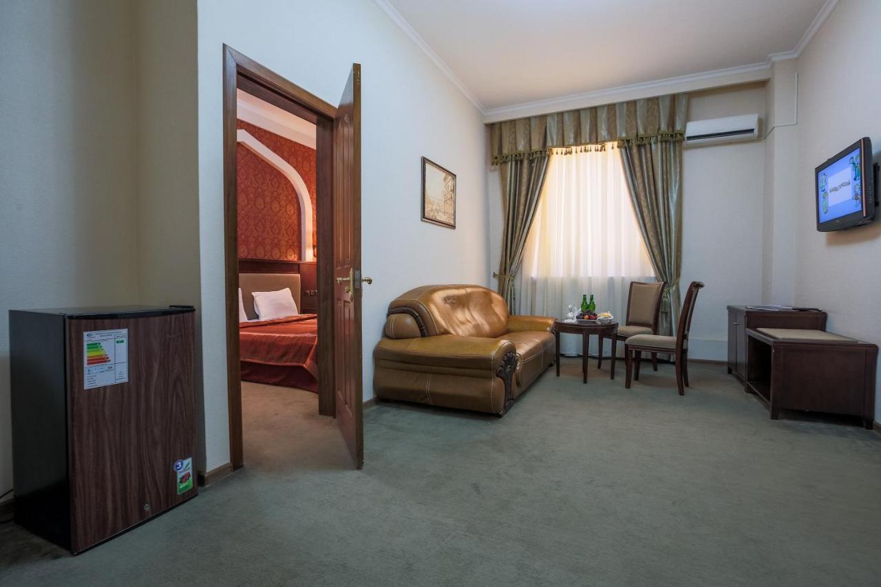 Avicenna Hotel Buxoro Luaran gambar
