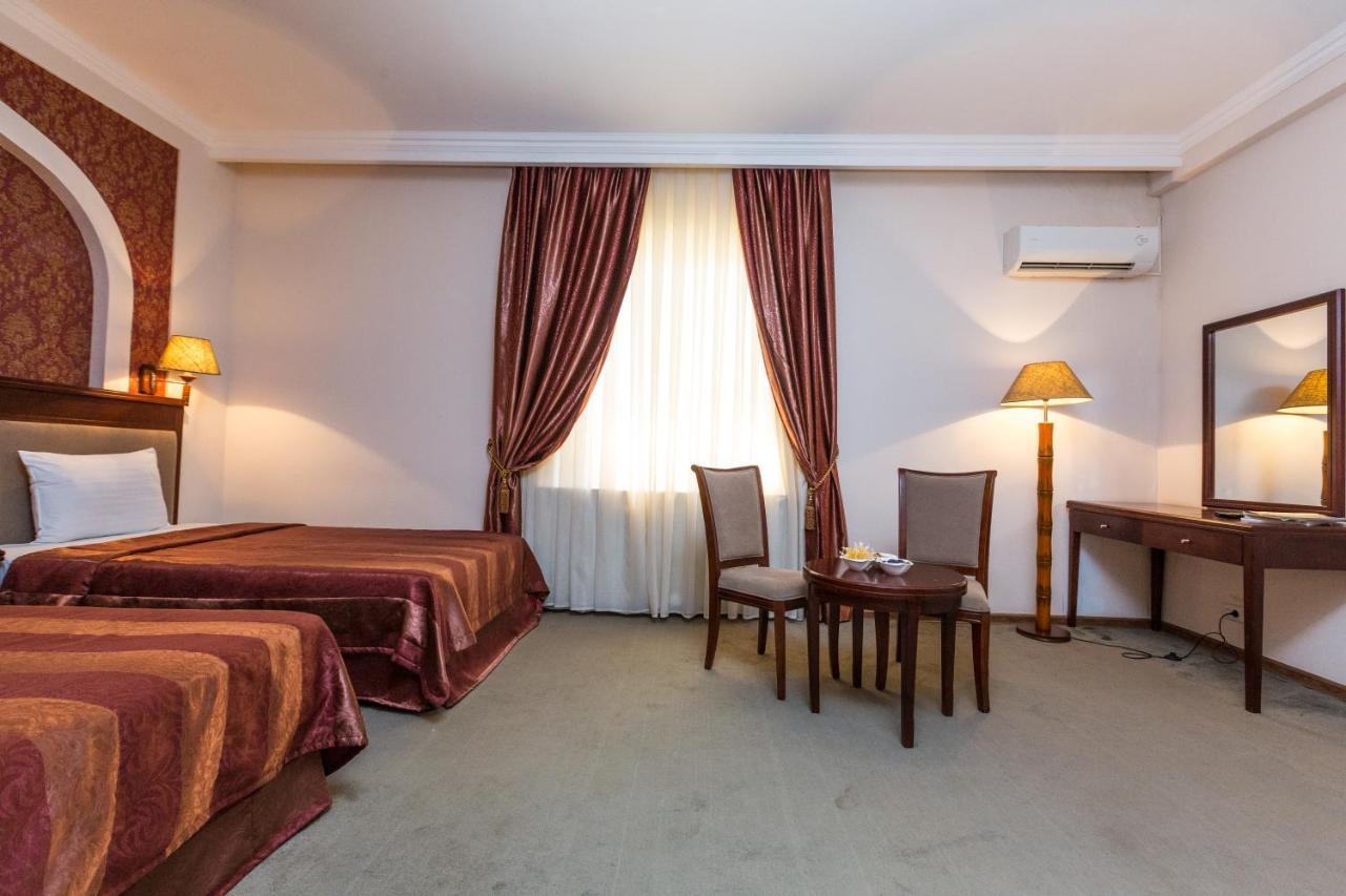 Avicenna Hotel Buxoro Luaran gambar