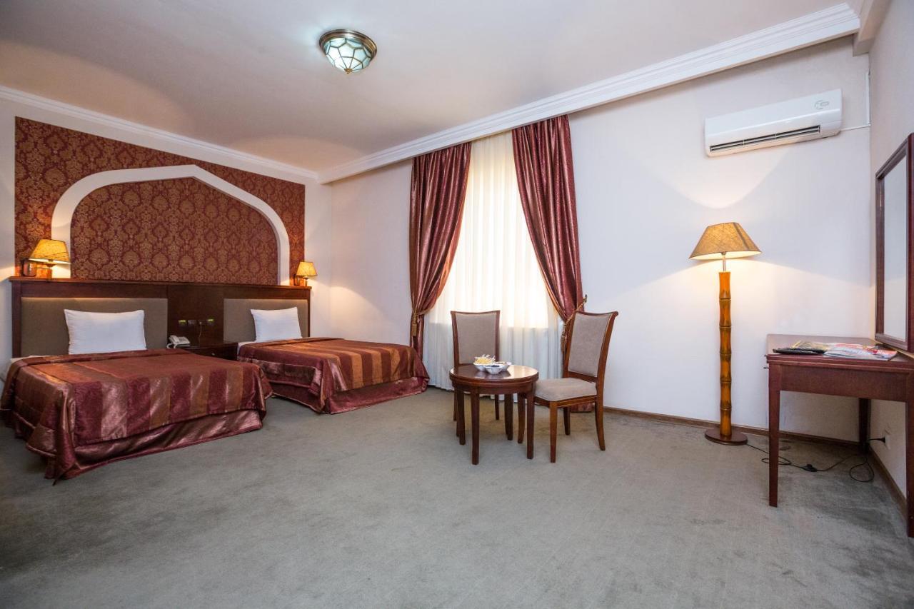 Avicenna Hotel Buxoro Luaran gambar