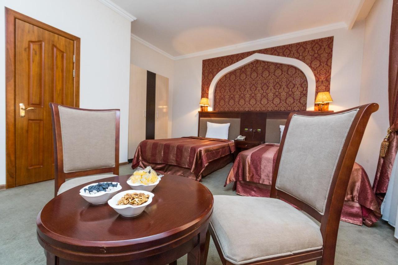 Avicenna Hotel Buxoro Luaran gambar