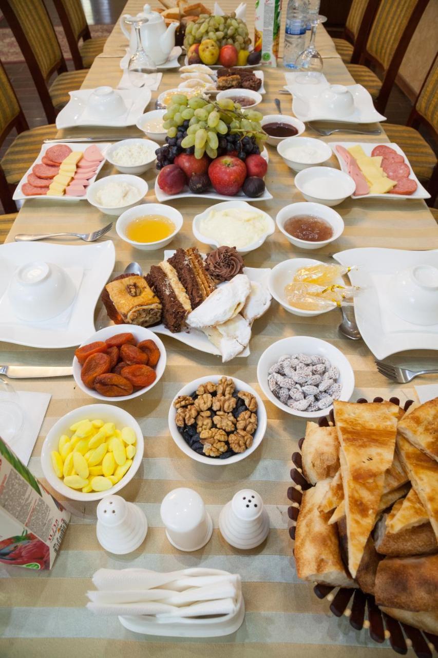Avicenna Hotel Buxoro Luaran gambar