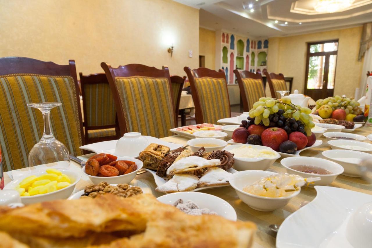 Avicenna Hotel Buxoro Luaran gambar