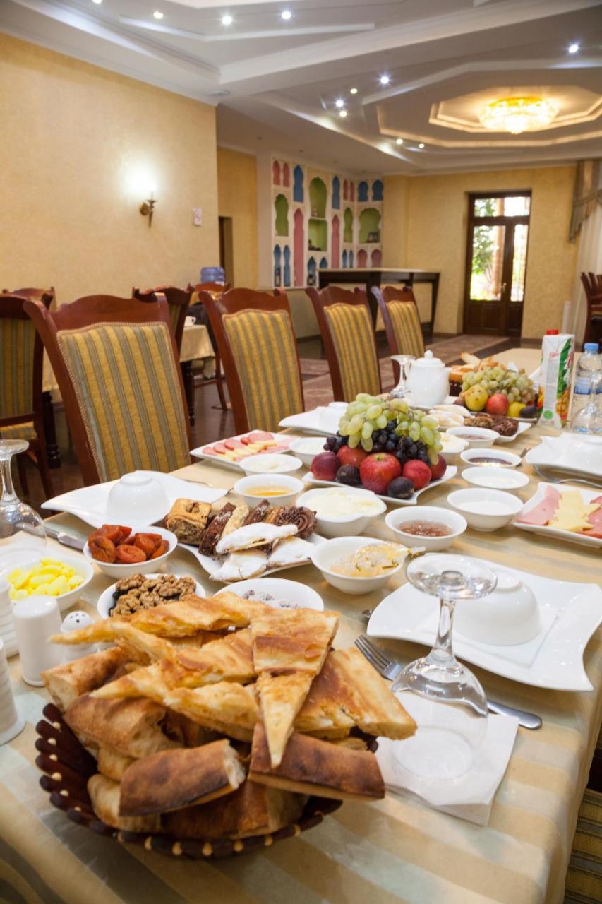 Avicenna Hotel Buxoro Luaran gambar
