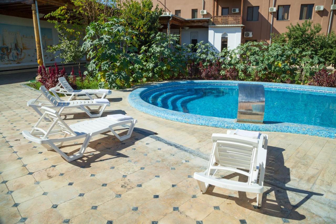 Avicenna Hotel Buxoro Luaran gambar